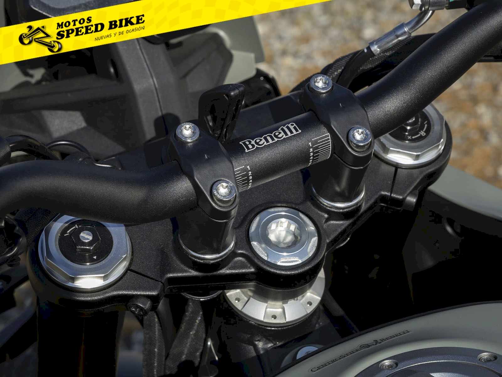 Benelli BKX 300 en Madrid - imagen 13