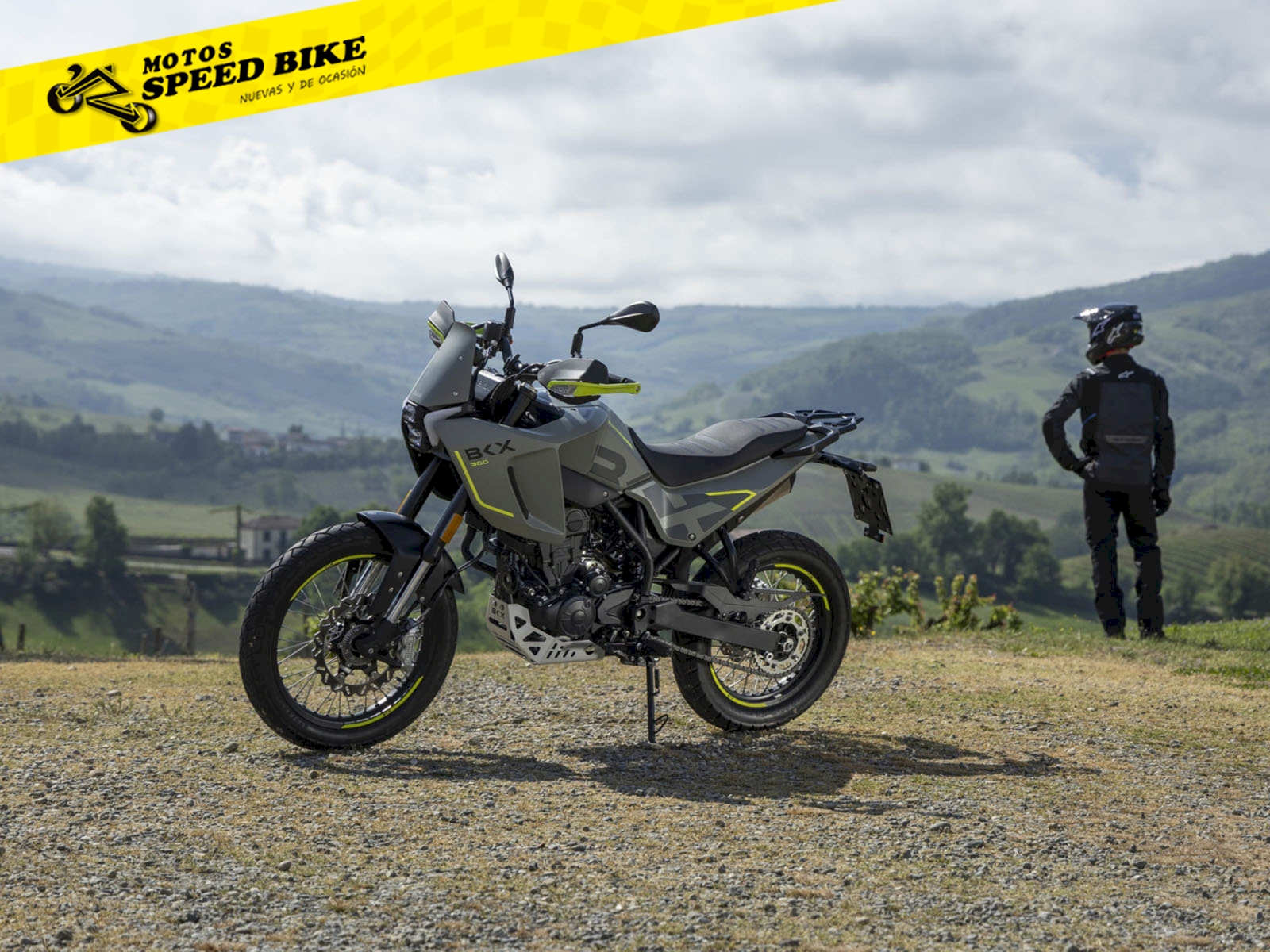 Benelli BKX 300 en Madrid - imagen 16