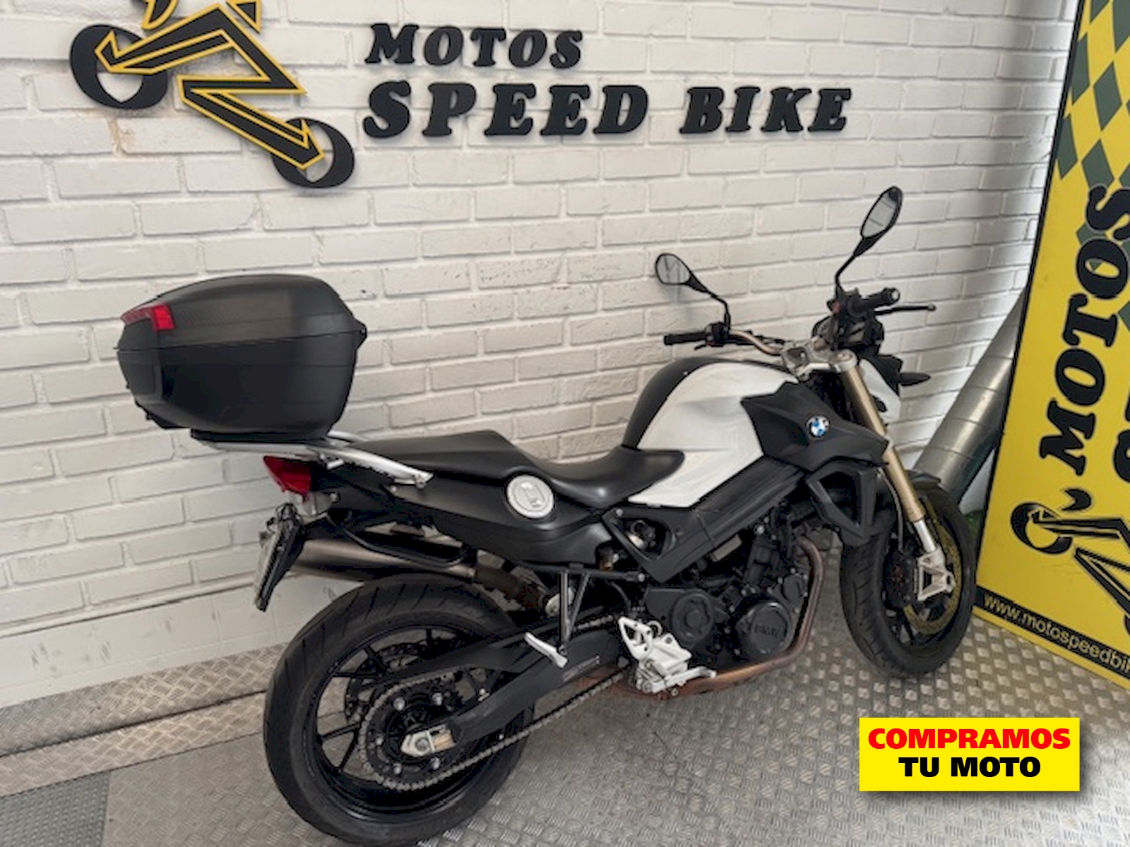 BMW F 800R de ocasión en Madrid - imagen 4
