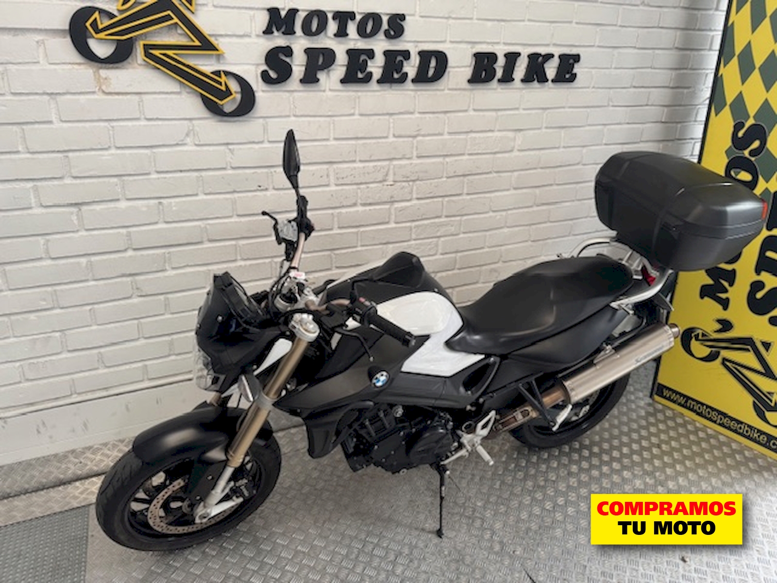 BMW F 800R de ocasión en Madrid - imagen 14