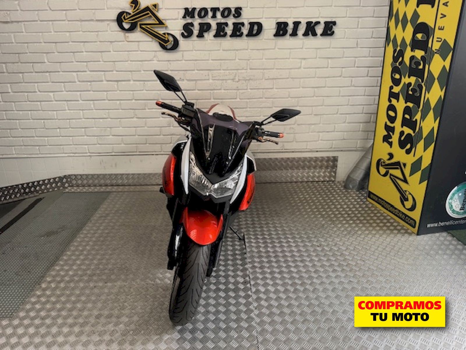 Kawasaki Z 1000 de ocasión en Madrid - imagen 6