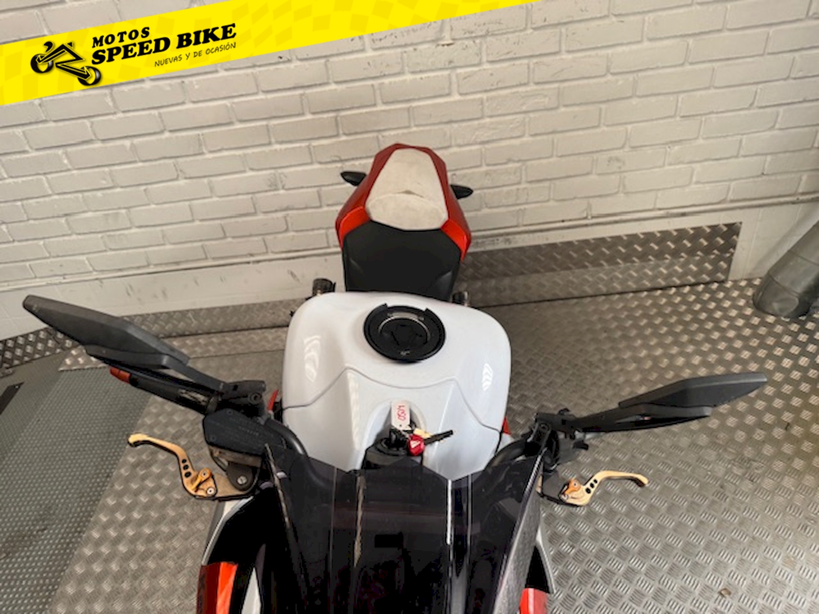 Kawasaki Z 1000 de ocasión en Madrid - imagen 7