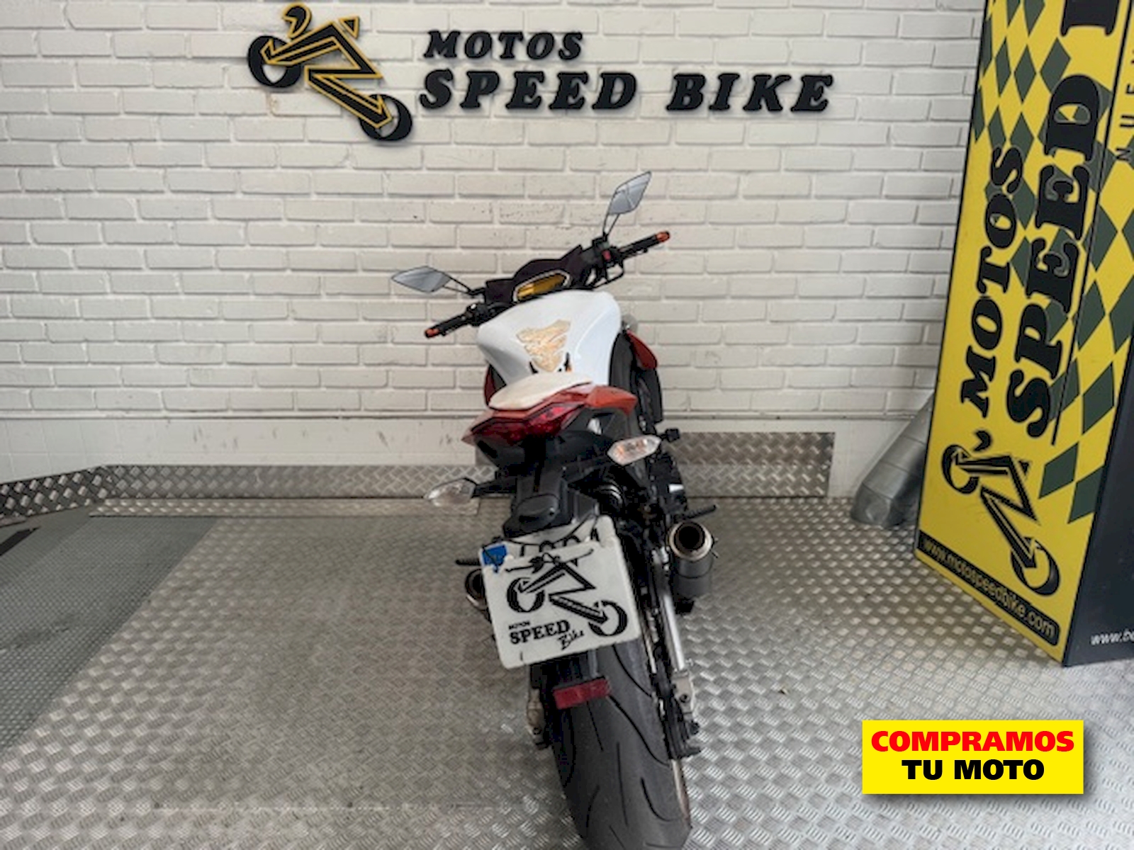 Kawasaki Z 1000 de ocasión en Madrid - imagen 15