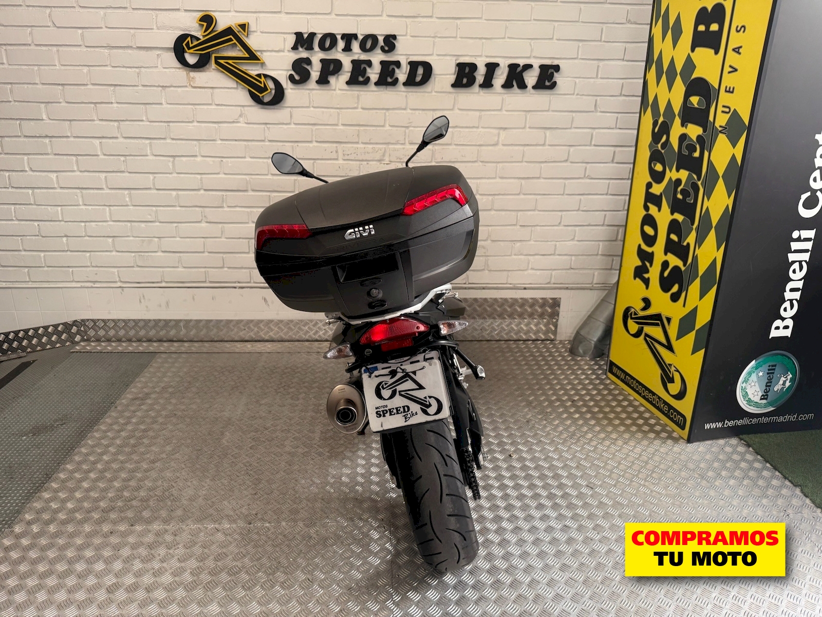 BMW F 800R de ocasión en Madrid - imagen 16