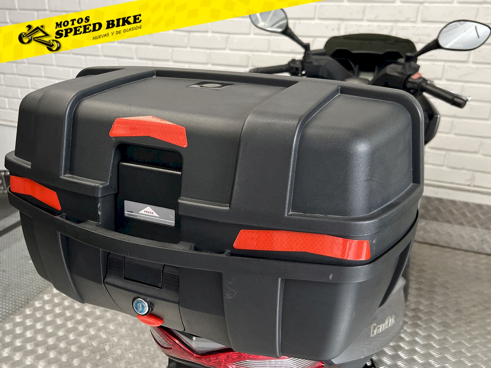 Kymco Grand Dink 300 ABS de ocasión en Madrid - imagen 11