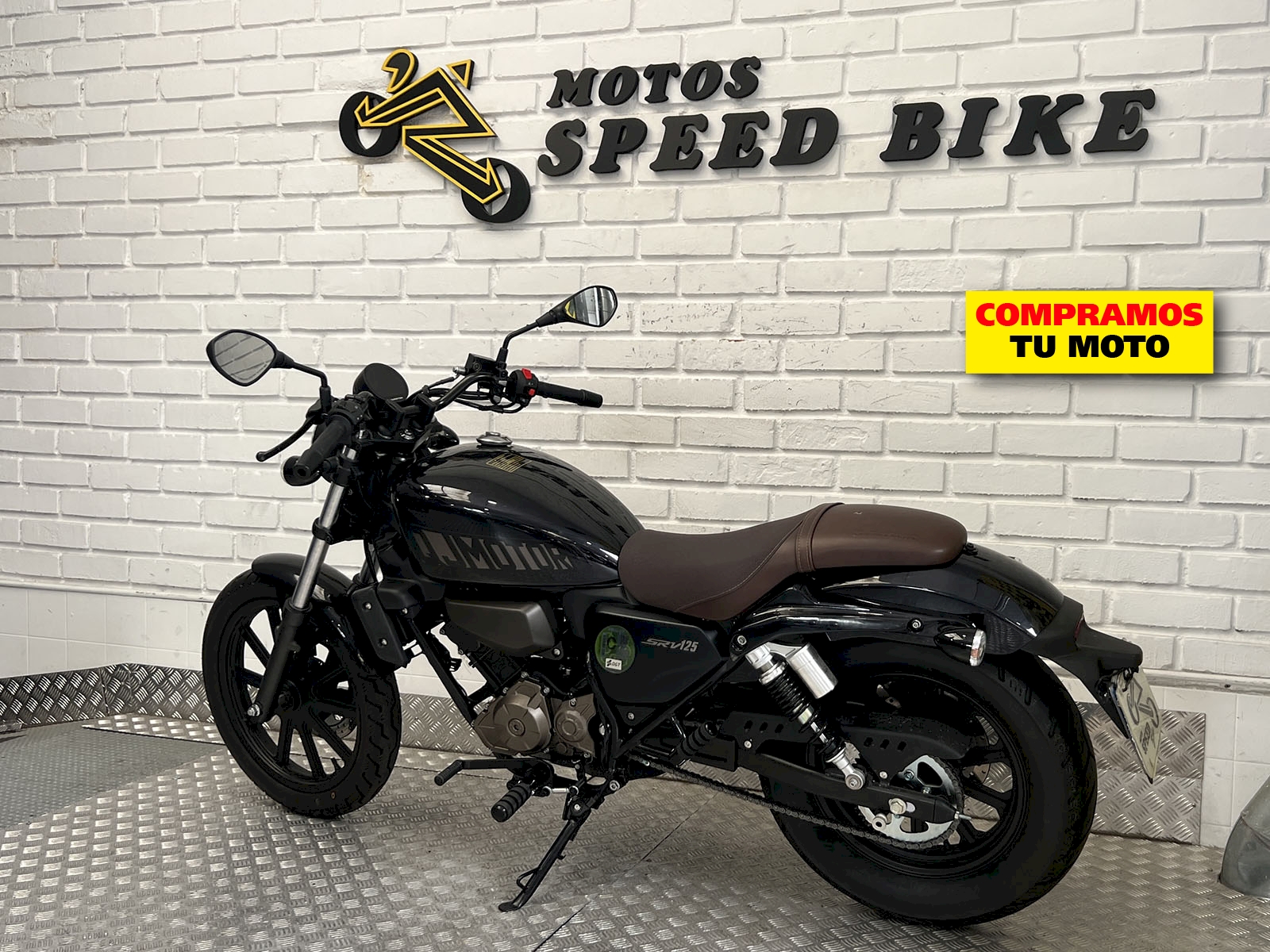 QJ Motor SRV 125 de ocasión en Madrid - imagen 10