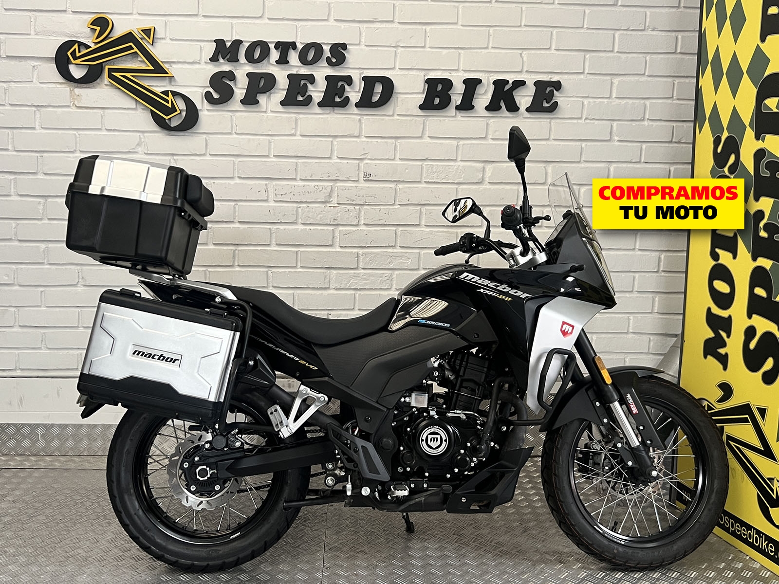 Macbor Montana XR1 125 Evo