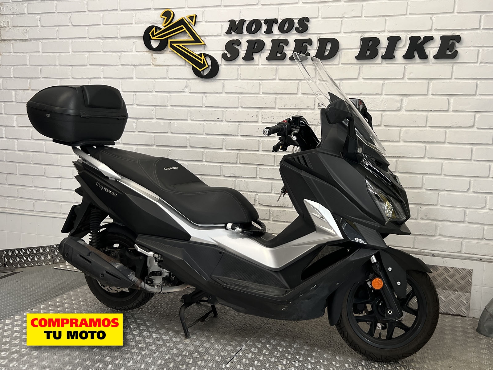 Sym Cruisym 125i de ocasión en Madrid - imagen 2