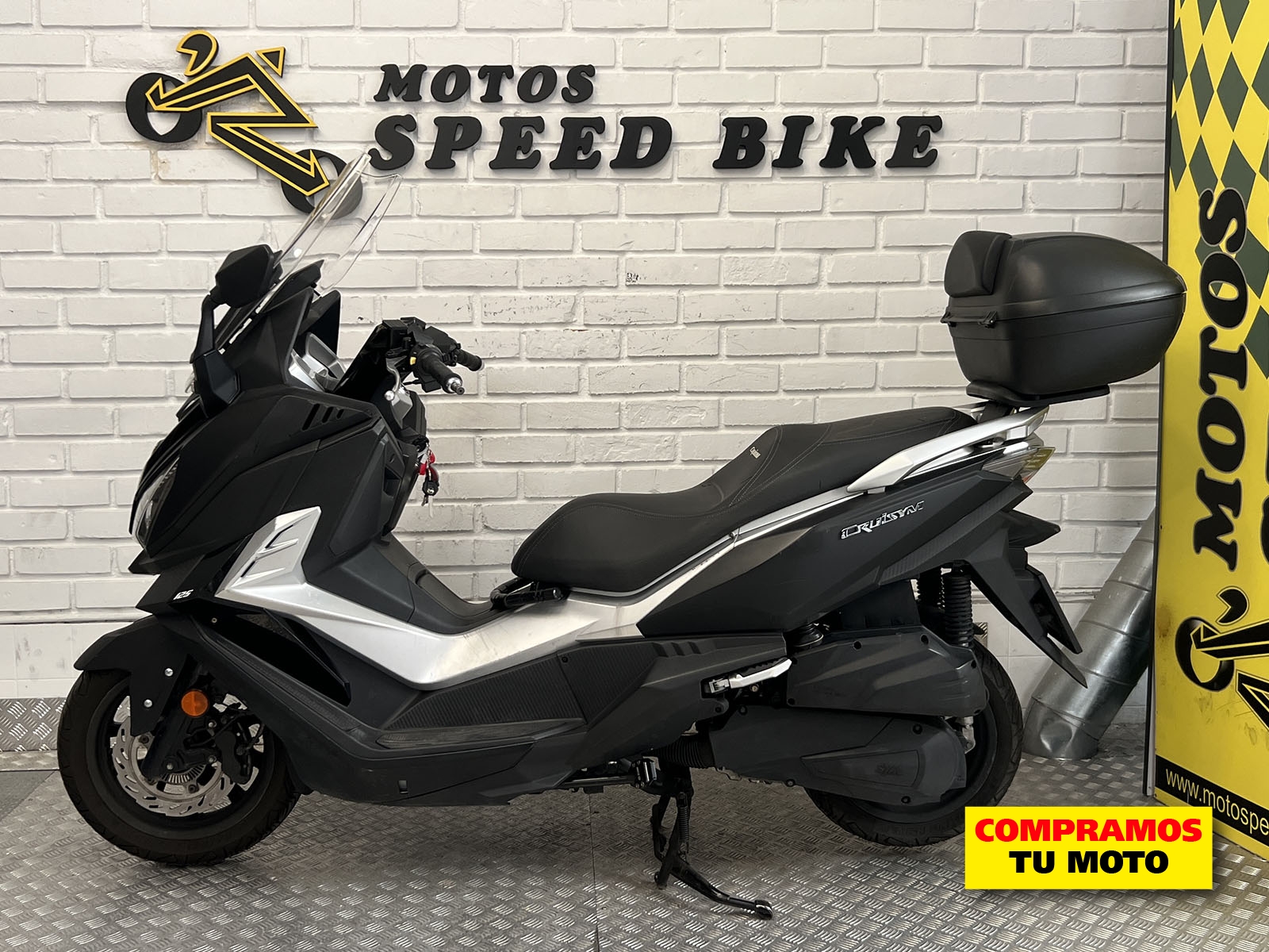 Sym Cruisym 125i de ocasión en Madrid - imagen 9